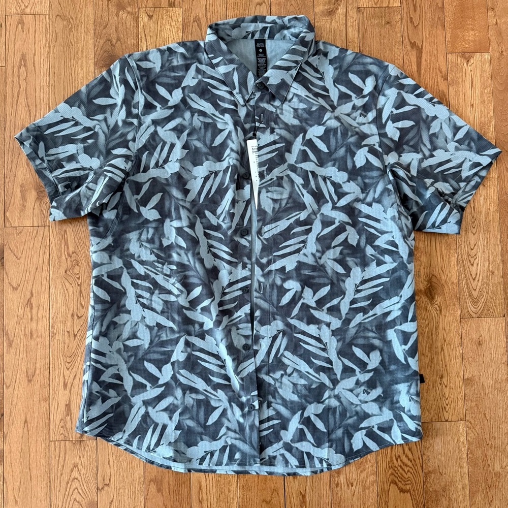 Lululemon Airing Easy Short Sleeve Button Down Shirt size XXL, NWT